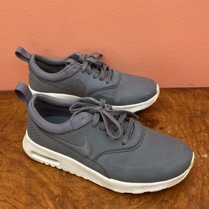 Nike Air Max Thea Shoes Womens 6 Gray Athletic Running Sneakers 616723-008